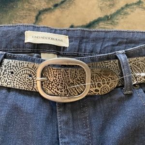 Jones of New York jeans with belt